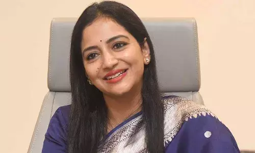 మా ఇంట్లో ఎలాంటి సోదాలు జరగలేదు : మాజీ మంత్రి మల్లారెడ్డి కోడలు