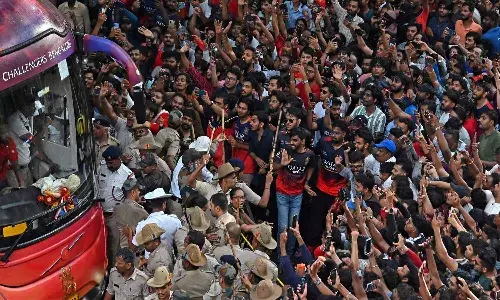ఆర్సీబీపై చర్యలకు సిద్ధమవుతున్న ప్రభుత్వం