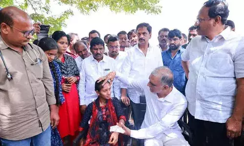 Telangana, Former Minister Harish Rao, Congress Government, Gurukul Students