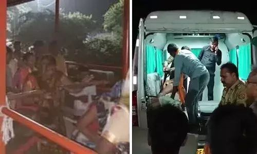 2 dead, 40 injured, electric shock, stampede, UttarPradesh, temple