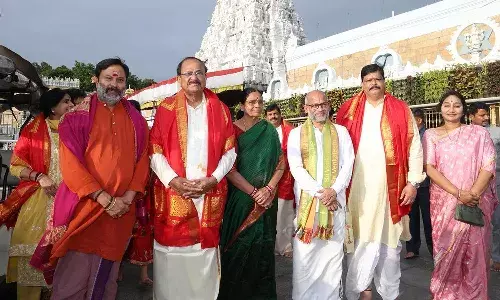 వీఐపీలు ఏడాదికోసారి మాత్రమే శ్రీవారిని దర్శించుకోవాలి : వెంకయ్య నాయుడు