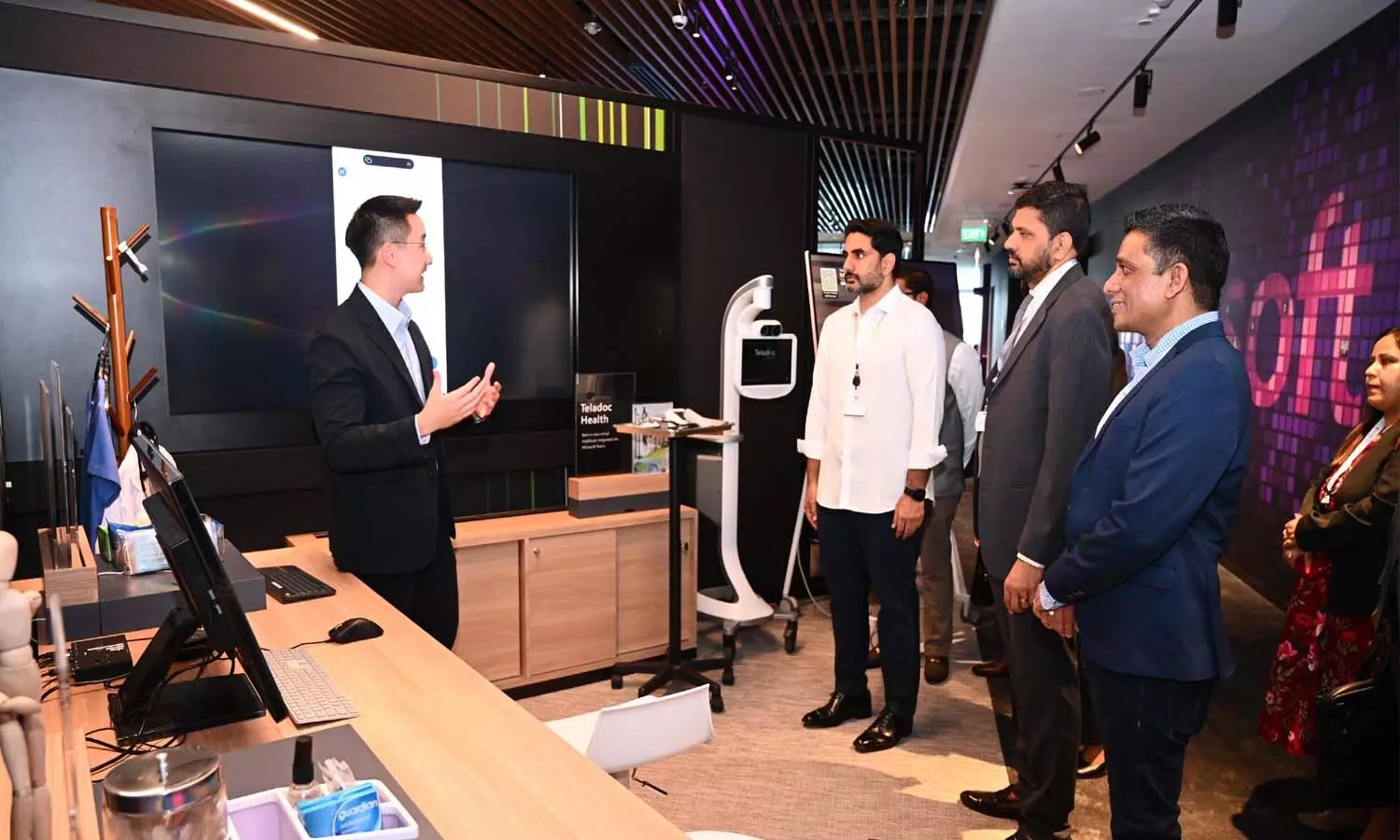 Andrapradesh, Minister Nara Lokesh, ApatSingapore, Microsoft, Experience Centre Andrapradesh, Minister Nara Lokesh, ApatSingapore, Microsoft, Experience Centre