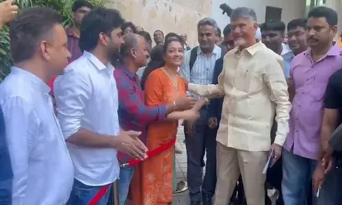 Video : సింగపూర్ పర్యటన ముగించుకుని రాష్ట్రానికి బయల్దేరిన చంద్రబాబు