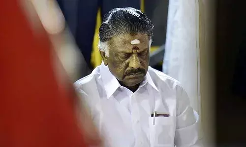 ఎన్డీయేకు బిగ్ షాక్.. బంధం తెంచుకున్న పన్నీర్ సెల్వం..!