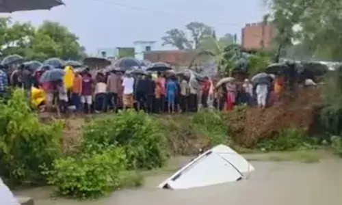 11 died, car plunges into canal, UttarPradesh, Gonda, Chief Minister, condolences