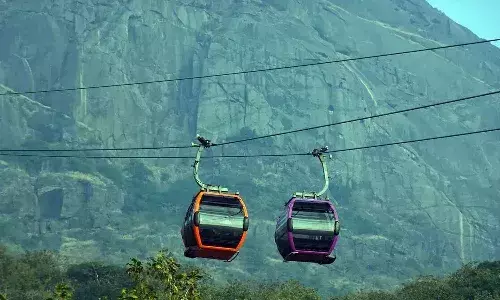 Hyderabad: గోల్కొండ కోట - కుతుబ్షాహీ సమాధుల మధ్య రోప్ వే