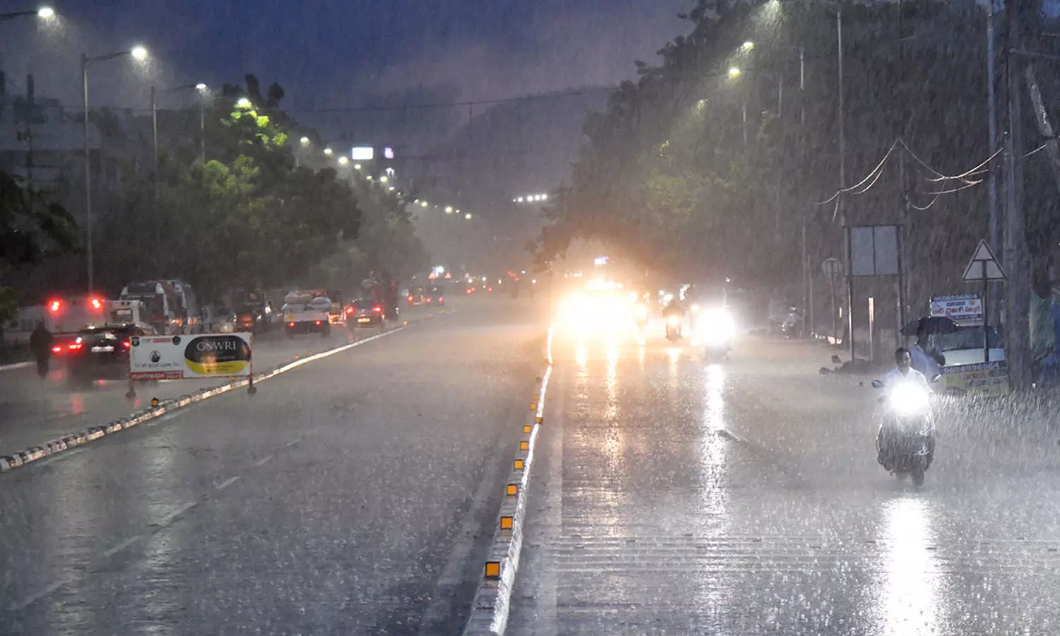 Yellow alert, IMD, heavy rains, Districts, Telangana, APnews Yellow alert, IMD, heavy rains, Districts, Telangana, APnews
