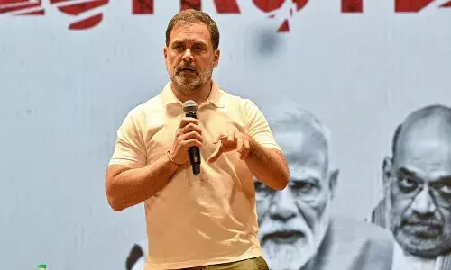 ఈసీపై రాహుల్ గాంధీ తీవ్ర విమర్శలు