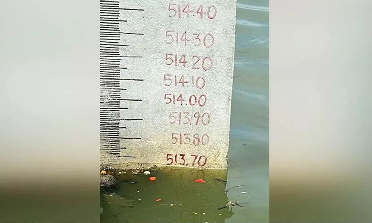 హుస్సేన్ సాగర్ పరిస్థితి ఇలా ఉంది..!