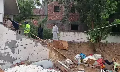 8 killed, wall collapses, Delhi, heavy rain