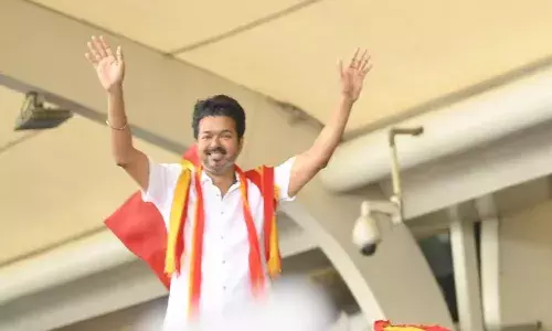 పొలిటికల్ టూర్ డేట్ను ఫిక్స్ చేసిన విజయ్..!