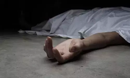 Man dies in UP hospital, treatment, body lay unattended , Crime