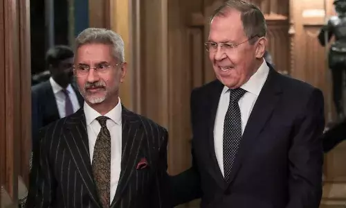 ట్రంప్ హెచ్చ‌రిక‌లు లెక్క‌చేయ‌ని భార‌త్‌.. రష్యా ప‌ర్య‌ట‌న‌కు జైశంకర్