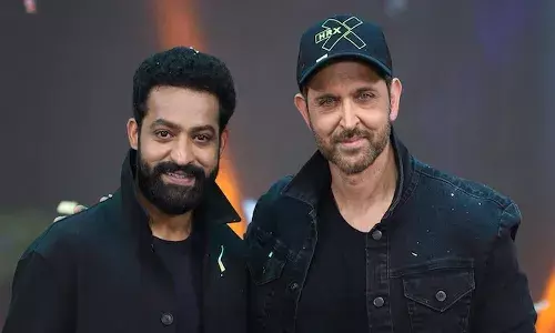 వార్-2 స్పెషల్ షో ధర ఎంతో తెలుసా.?