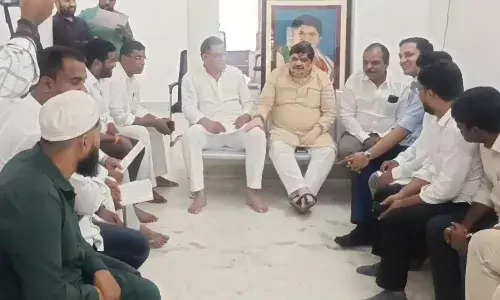 ఉప ఎన్నికలో కాంగ్రెస్ గెలిస్తేనే జూబ్లీహిల్స్ అభివృద్ధి సాధ్యం : మంత్రి పొన్నం