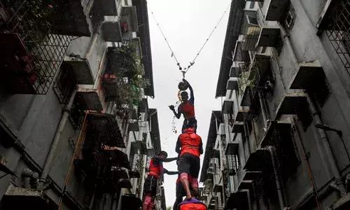Teen among 2 dead, Dahi Handi celebrations, Maharashtra, over 200 injured