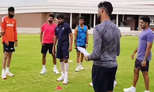 బుమ్రా, సిరాజ్ల వారసులకై వేట.. అక్కడ మెరిసిన శ్రేయాస్ అయ్యర్..! బుమ్రా, సిరాజ్ల వారసులకై వేట.. అక్కడ మెరిసిన శ్రేయాస్ అయ్యర్..!