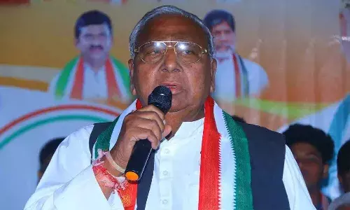 మార్వాడీ గో బ్యాక్ ఎక్కడి నినాదం.?.. వీహెచ్ సీరియస్