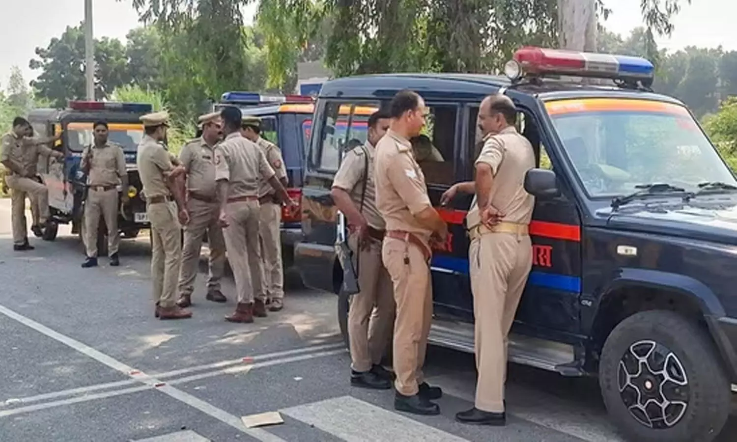 టీచర్ చెంప దెబ్బ కొట్టినందుకు ప్రతీకారంతో రగిలిపోయిన విద్యార్థి.. ఏం చేశాడంటే..? టీచర్ చెంప దెబ్బ కొట్టినందుకు ప్రతీకారంతో రగిలిపోయిన విద్యార్థి.. ఏం చేశాడంటే..?