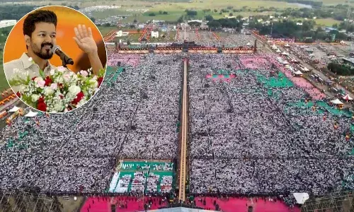 విజయ్ భారీ బహిరంగ సభ.. ఊహించని తొక్కిసలాట