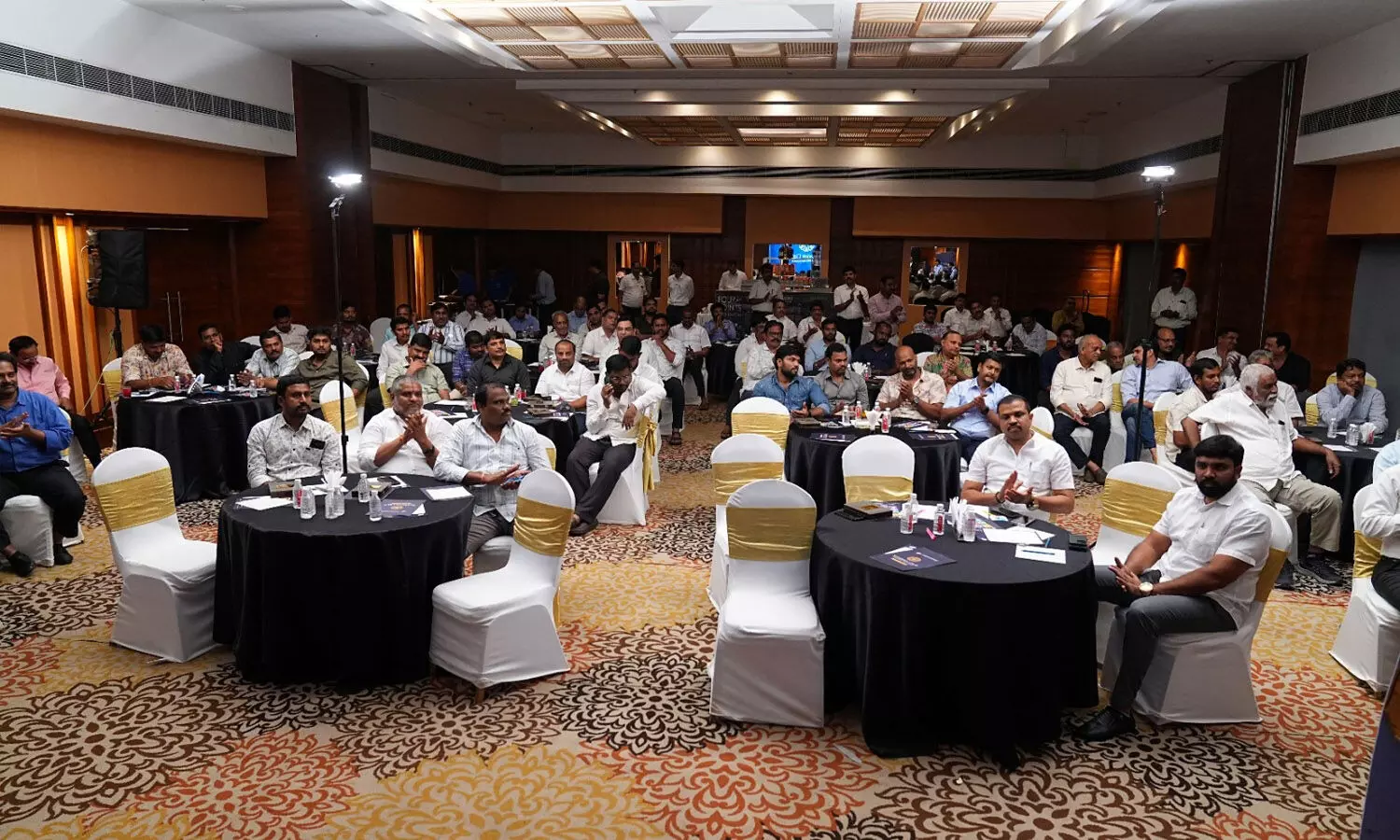 ‘సుందరం సర్కిల్’పేరుతో సుందరం ఫైనాన్స్ సంస్థ ప్రత్యేక కస్టమర్ సమావేశం ‘సుందరం సర్కిల్’పేరుతో సుందరం ఫైనాన్స్ సంస్థ ప్రత్యేక కస్టమర్ సమావేశం