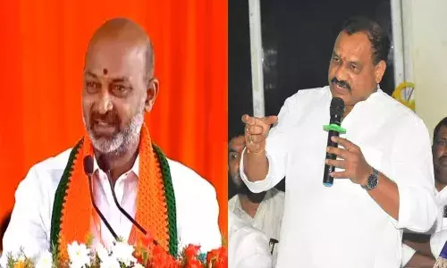 రాజకీయ సన్యాసం తీసుకోవడానికి సిద్ధంగా ఉండు.. బండి సంజయ్‌కు టీపీసీసీ చీఫ్ కౌంట‌ర్‌