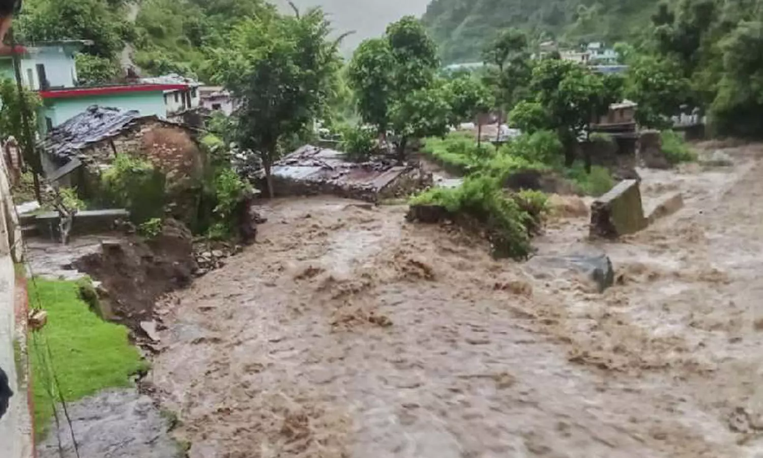8 dead, dozens missing, cloudburst, Jammu and Kashmir, Uttarakhand 8 dead, dozens missing, cloudburst, Jammu and Kashmir, Uttarakhand