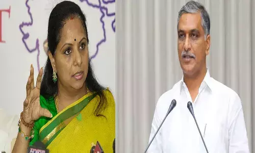 కేసీఆర్పై నిందలు ఎవరి వల్ల వస్తున్నాయ్: కల్వకుంట్ల కవిత