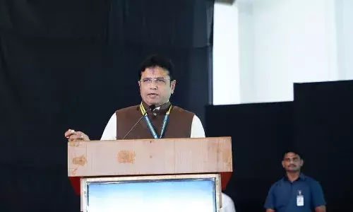 బ్యాడ్మింటన్ ఆట కాదు.. జీవిత పాఠం : మంత్రి శ్రీధర్ బాబు