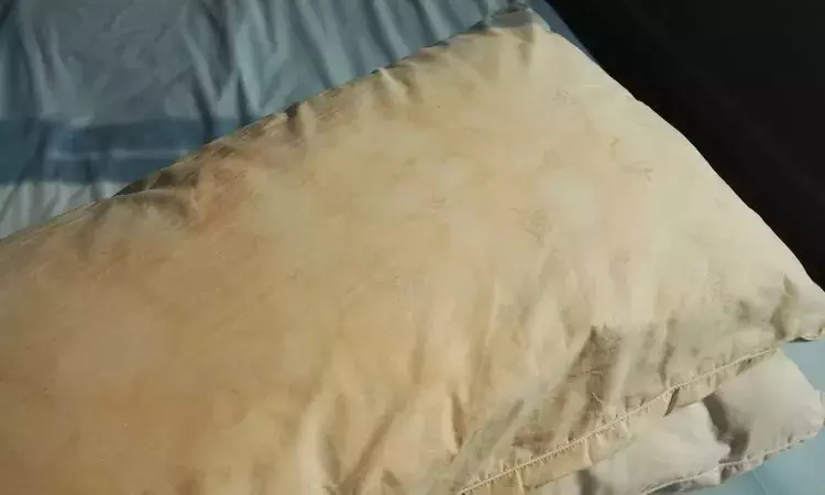 bedroom, Lifestyle, Health tips, Mattress, pillow