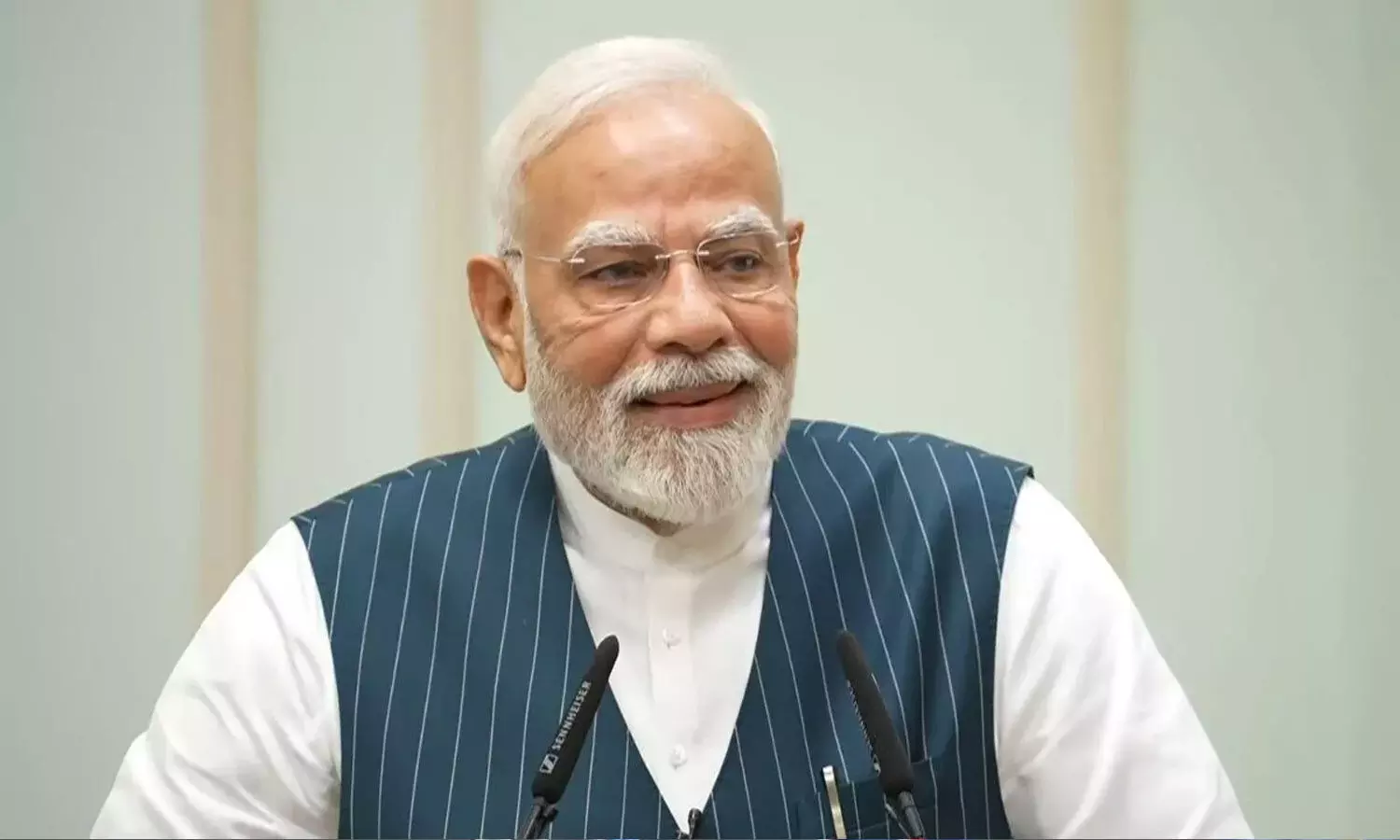 దీపావళికి ముందు మీ ఆనందాన్ని రెట్టింపు చేస్తానని అప్పుడే వాగ్దానం చేశాను దీపావళికి ముందు మీ ఆనందాన్ని రెట్టింపు చేస్తానని అప్పుడే వాగ్దానం చేశాను