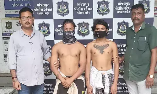 Balloon sellers, burglars, Gujarat Police, Bat gang