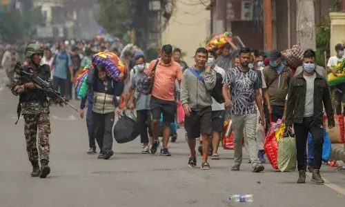 వామ్మో.. వాళ్లంతా వచ్చేస్తున్నారు..!