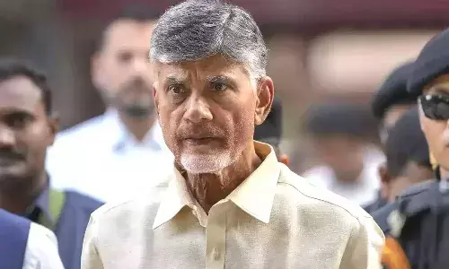 ఢిల్లీ వెళ్లిన సీఎం చంద్రబాబు