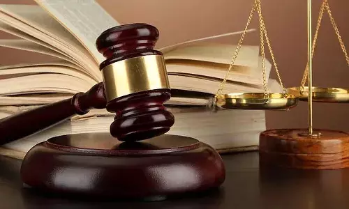 మానవ దంతాలు మారణాయుధాలు కాదు : హైకోర్టు