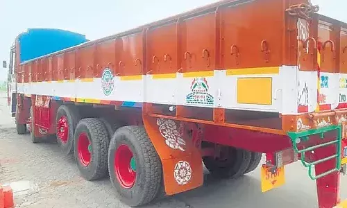 Telangana, reflective stickers, road accidents, Reflective tapes