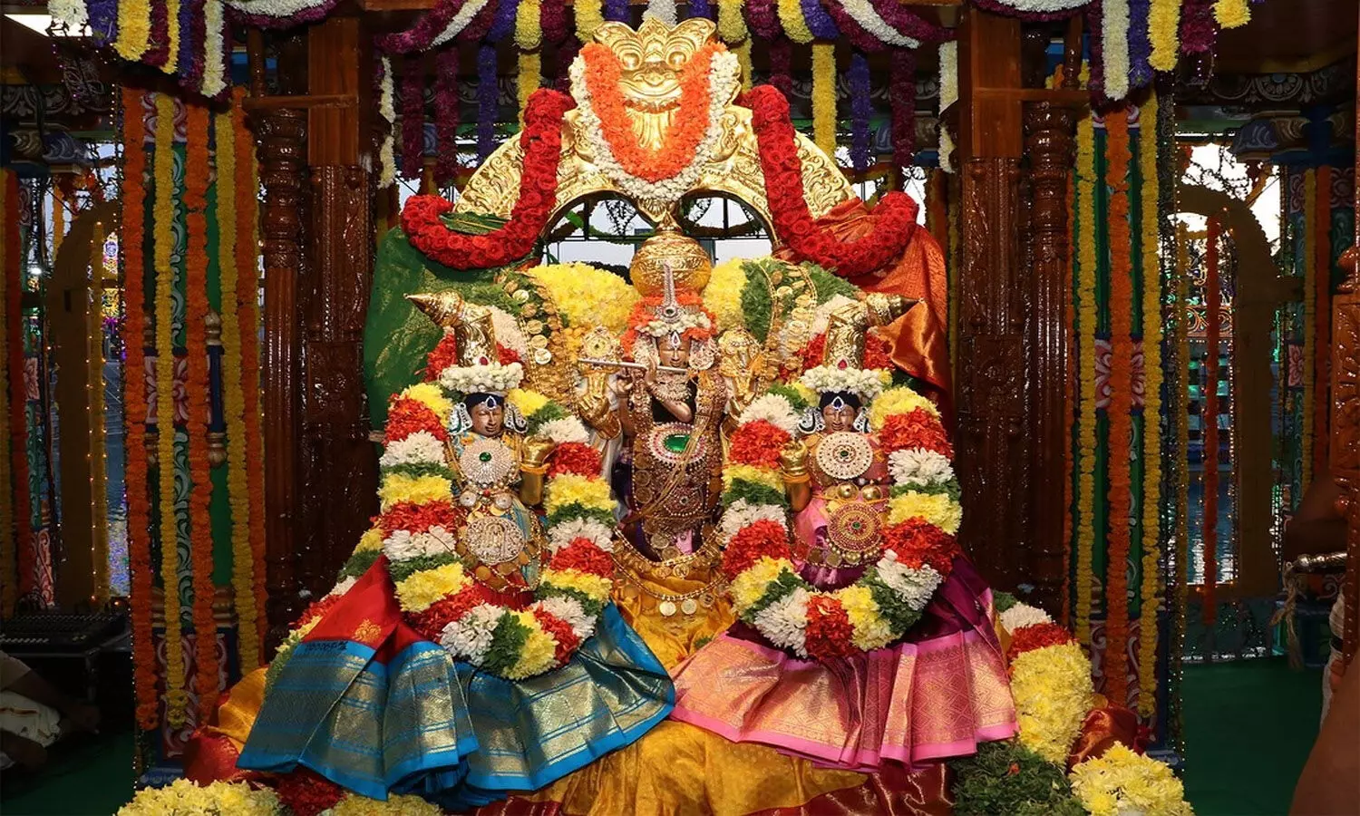 నవరాత్రి ఉత్సవాలకు వేళాయె.. తేదీలు తెలుసుకోండి నవరాత్రి ఉత్సవాలకు వేళాయె.. తేదీలు తెలుసుకోండి