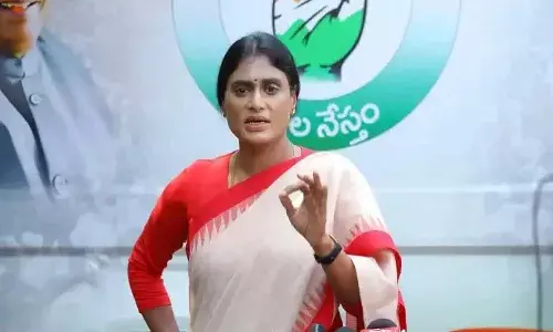 Andrapradesh, APCC chief YS Sharmila, Aarogyasri, Ap Government