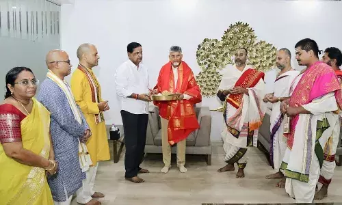 తిరుమల బ్రహ్మోత్సవాలు.. సీఎం చంద్రబాబుకు టీటీడీ ఆహ్వానం