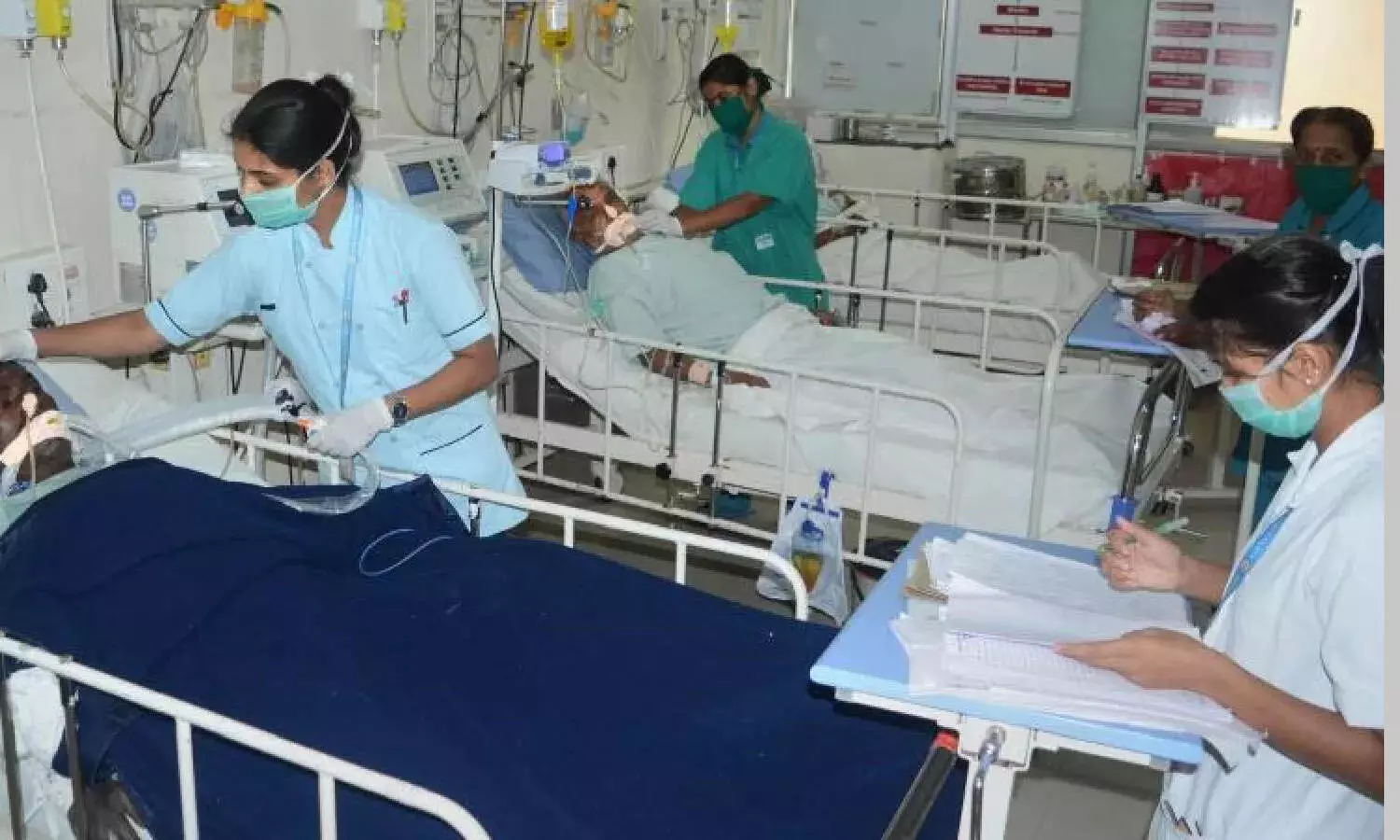 Telangana: ప్రైవేట్ ఆస్పత్రుల్లో ఆరోగ్యశ్రీ సేవలు తిరిగి ప్రారంభం Telangana: ప్రైవేట్ ఆస్పత్రుల్లో ఆరోగ్యశ్రీ సేవలు తిరిగి ప్రారంభం
