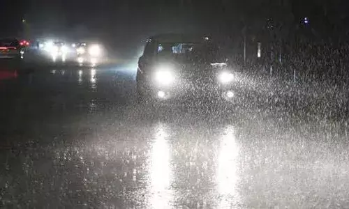 Rains : రేపు ఈ జిల్లాల్లో భారీ వర్షాలు