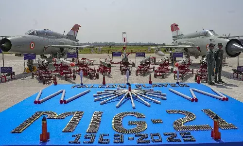 చారిత్రక యుద్ధ విమానం MiG-21 కు వీడ్కోలు పలికిన భారత వైమానిక దళం