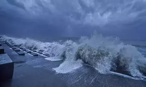బంగాళాఖాతంలో తీవ్రఅల్పపీడనం.. రేపు ఈ జిల్లాల్లో భారీ వర్షాలు