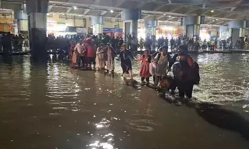 Hyderabad, MGBS temporarily closed, TGSRTC, passengers