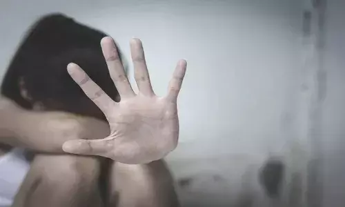 ఆంధ్ర యువతిపై తమిళనాడు పోలీసులు అత్యాచారం