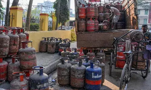 Business News,  LPG cylinders, Oil marketing companies, Price Hike