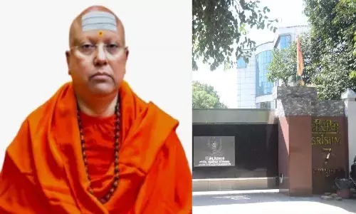 దుబాయ్ షేక్కి సెక్స్ భాగస్వామి కావాలి.. చైతన్యానంద వాట్సాప్ చాట్లో షాకింగ్ విషయాలు