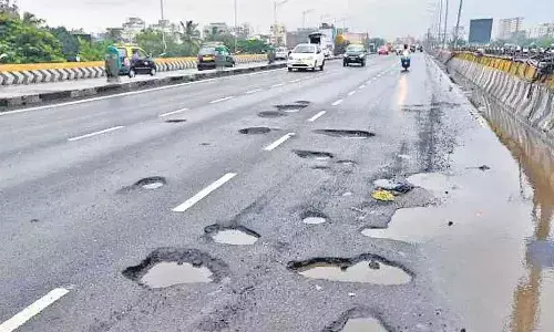 Andrapradesh, AP Government, Road Repairs, 1000 crores sanctioned