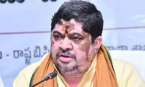 హైకోర్టు స్టే విధిస్తుందని అనుకోలేదు : మంత్రి పొన్నం