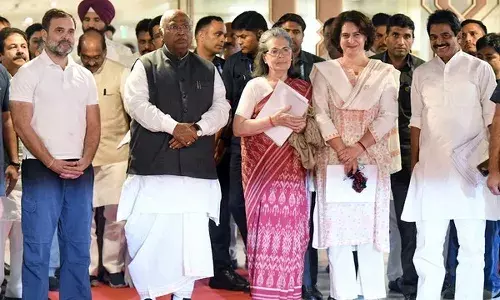 డీసీసీ అధ్యక్షుల ఎంపికలో కొత్త ఒరవడికి శ్రీకారం చుట్టిన ఏఐసీసీ